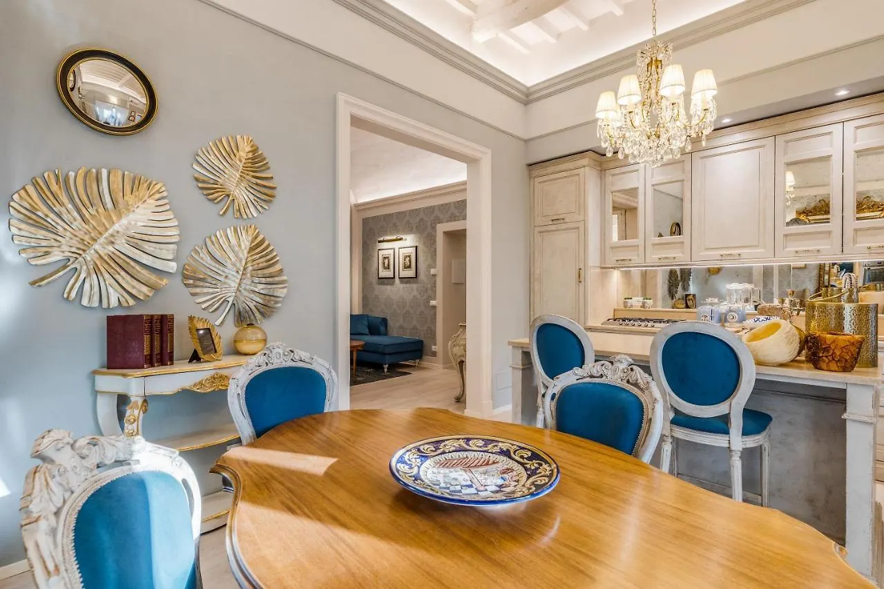 アパート カスティリオーン・フィオレンティーノResidenza Di Lucia, Splendido Attico Di Pregio Con Terrazza In Centro Cittaアパートメント イタリア