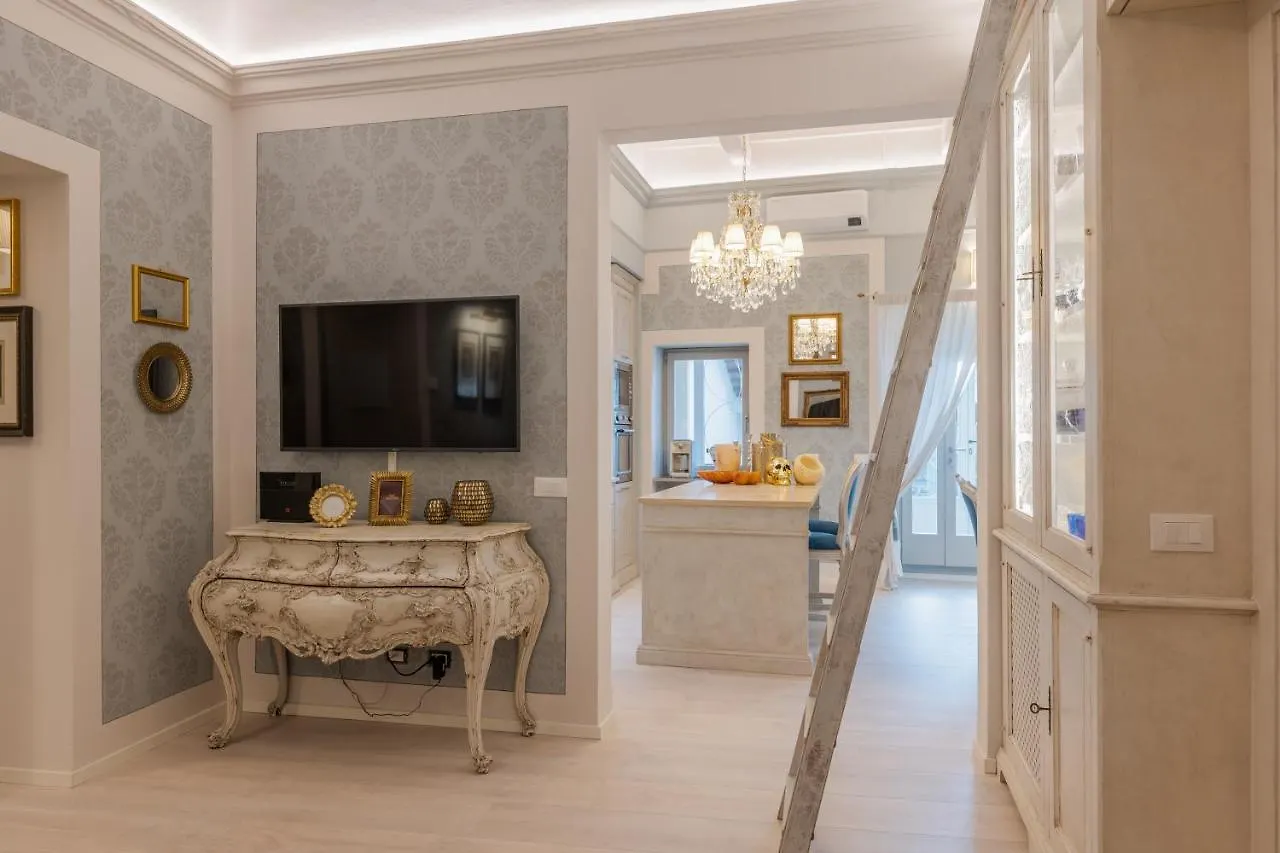 カスティリオーン・フィオレンティーノResidenza Di Lucia, Splendido Attico Di Pregio Con Terrazza In Centro Cittaアパートメント カスティリオーン・フィオレンティーノ