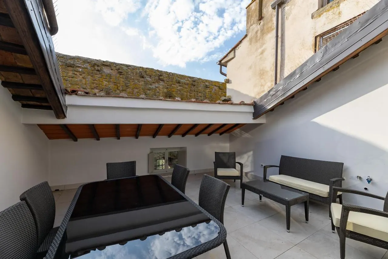 カスティリオーン・フィオレンティーノResidenza Di Lucia, Splendido Attico Di Pregio Con Terrazza In Centro Cittaアパートメント